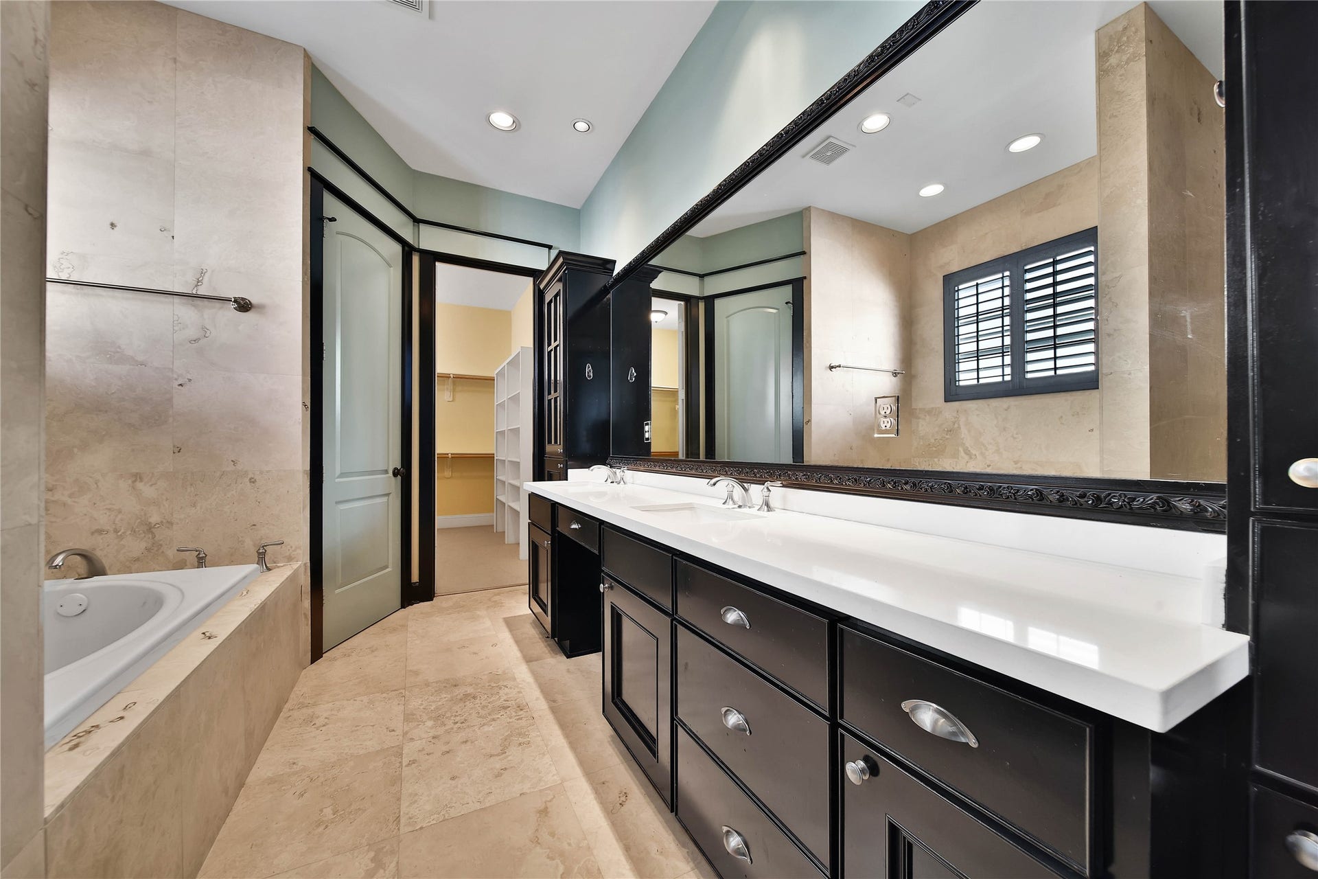 1818 Binz Street, #E, Houston, TX 77004 1818 Binz Street, #E, Houston, TX 77004