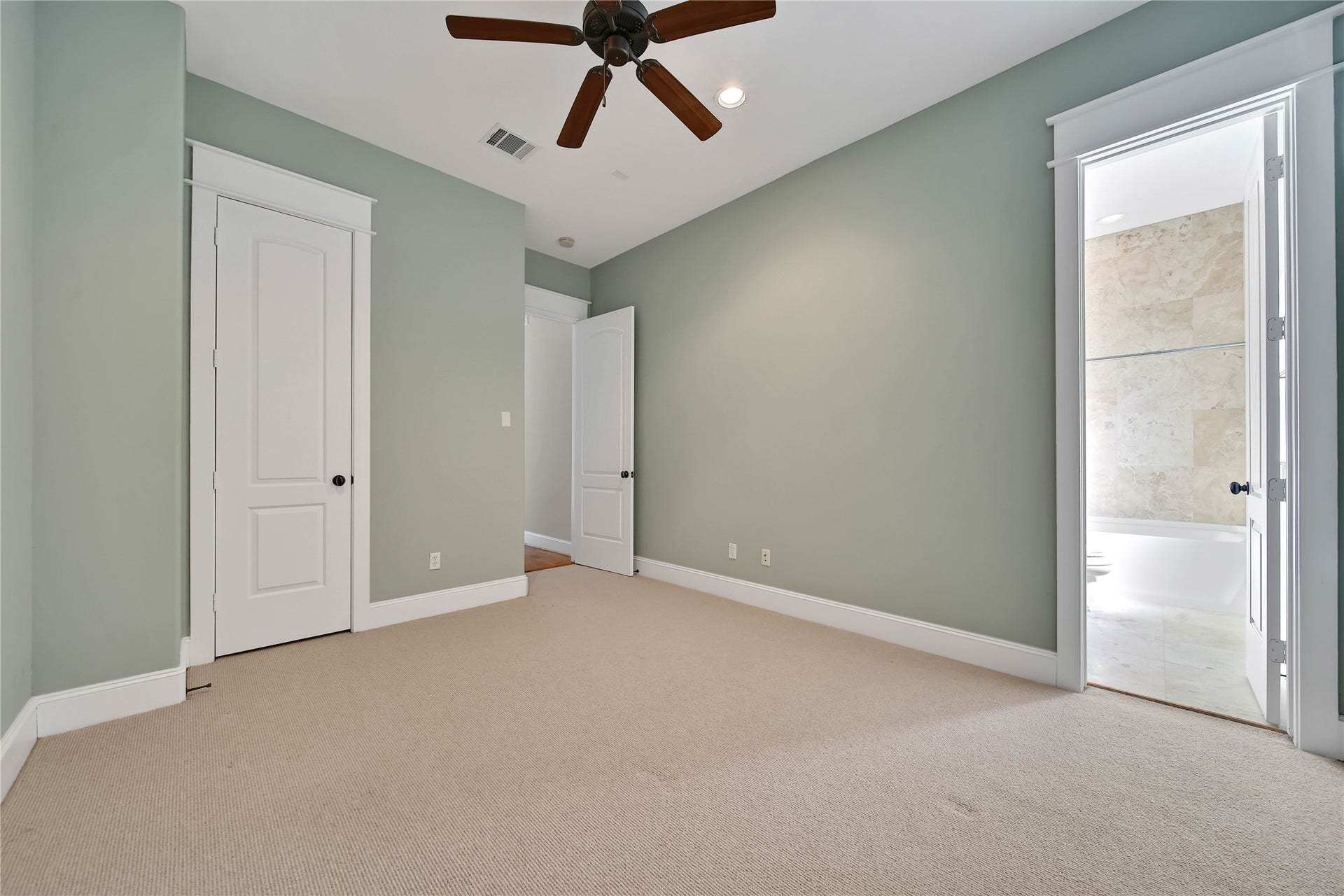 1818 Binz Street, #E, Houston, TX 77004 1818 Binz Street, #E, Houston, TX 77004