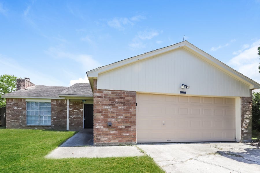 Property photo for 13361 Lake Breeze Lane, Willis, TX