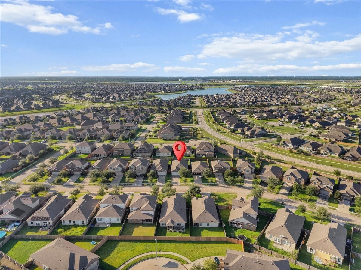 12638 Pirate Bend Drive, La Marque, TX 77568 12638 Pirate Bend Drive, La Marque, TX 77568
