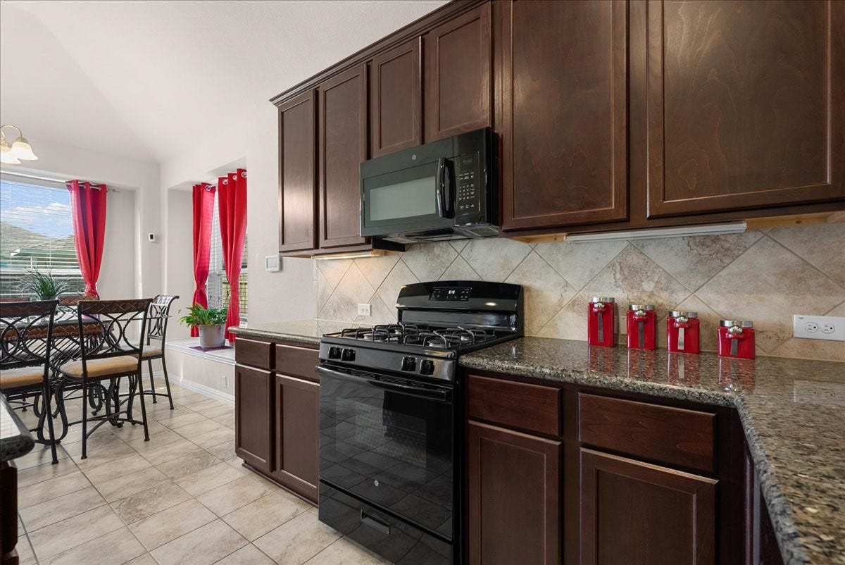 12638 Pirate Bend Drive, La Marque, TX 77568 12638 Pirate Bend Drive, La Marque, TX 77568