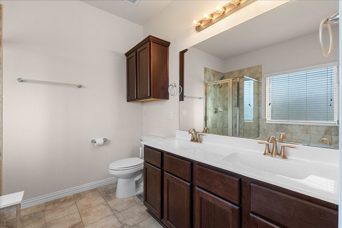 12638 Pirate Bend Drive, La Marque, TX 77568 12638 Pirate Bend Drive, La Marque, TX 77568