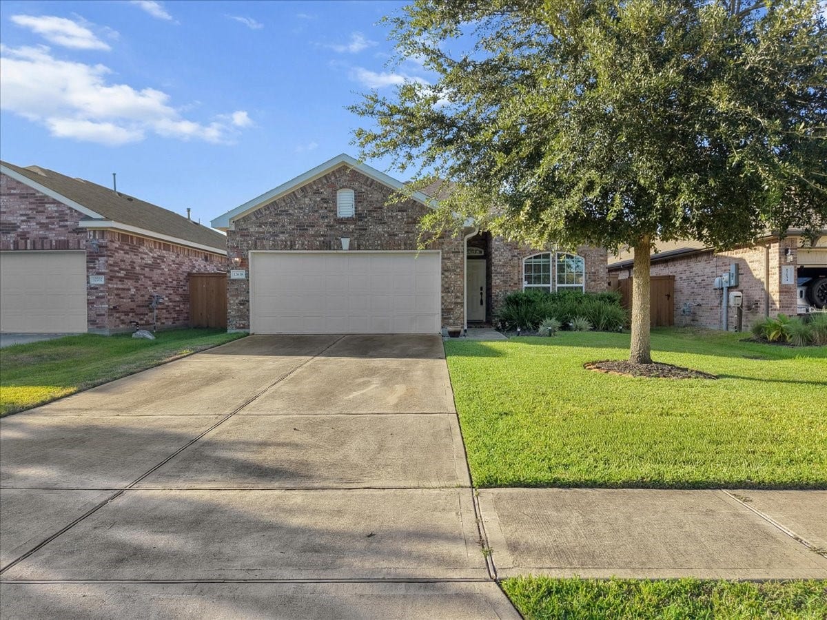12638 Pirate Bend Drive, La Marque, TX 77568 12638 Pirate Bend Drive, La Marque, TX 77568