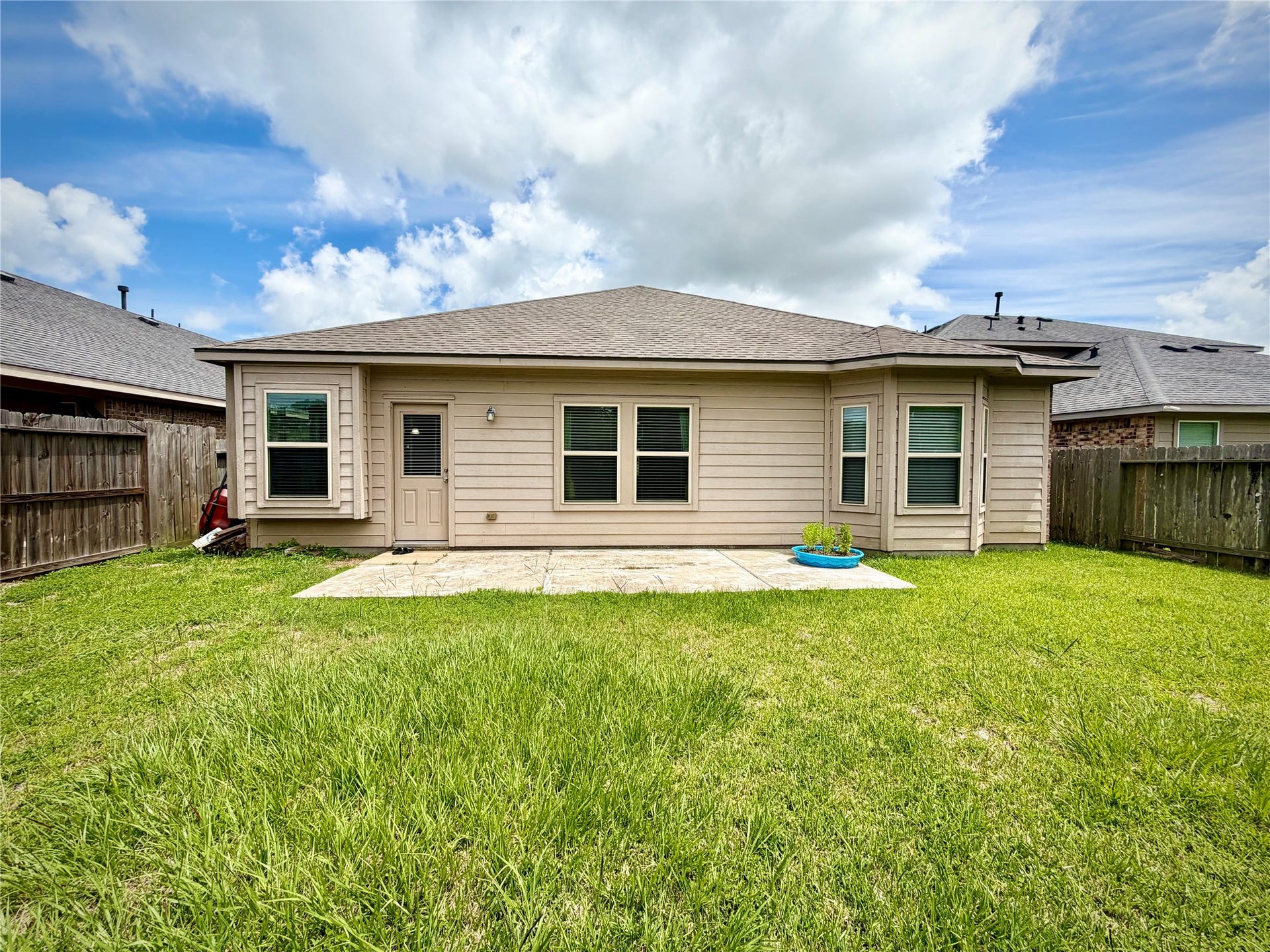 310 Gulf Winds Drive, Bacliff, TX 77518 310 Gulf Winds Drive, Bacliff, TX 77518