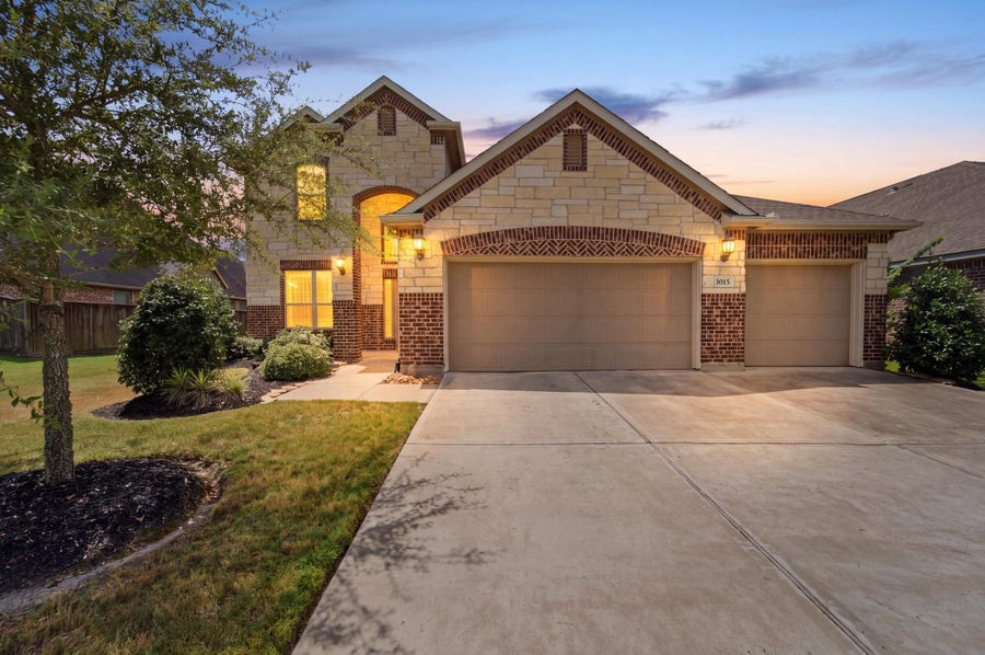 Property photo for 1615 Bayou Bend Ln, Katy, TX