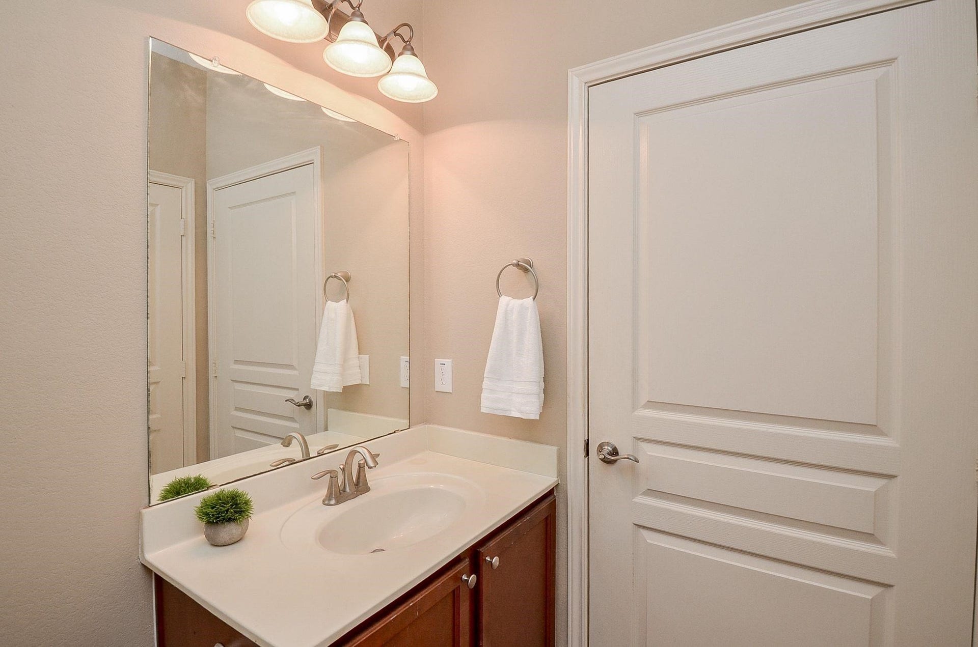 1215 Majestic Oak, Richmond, TX 77469 1215 Majestic Oak, Richmond, TX 77469