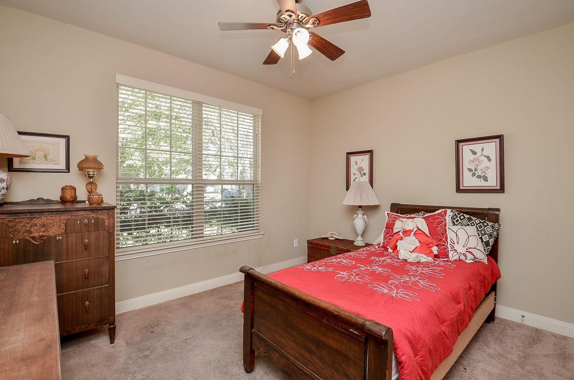 1215 Majestic Oak, Richmond, TX 77469 Guest Bedroom