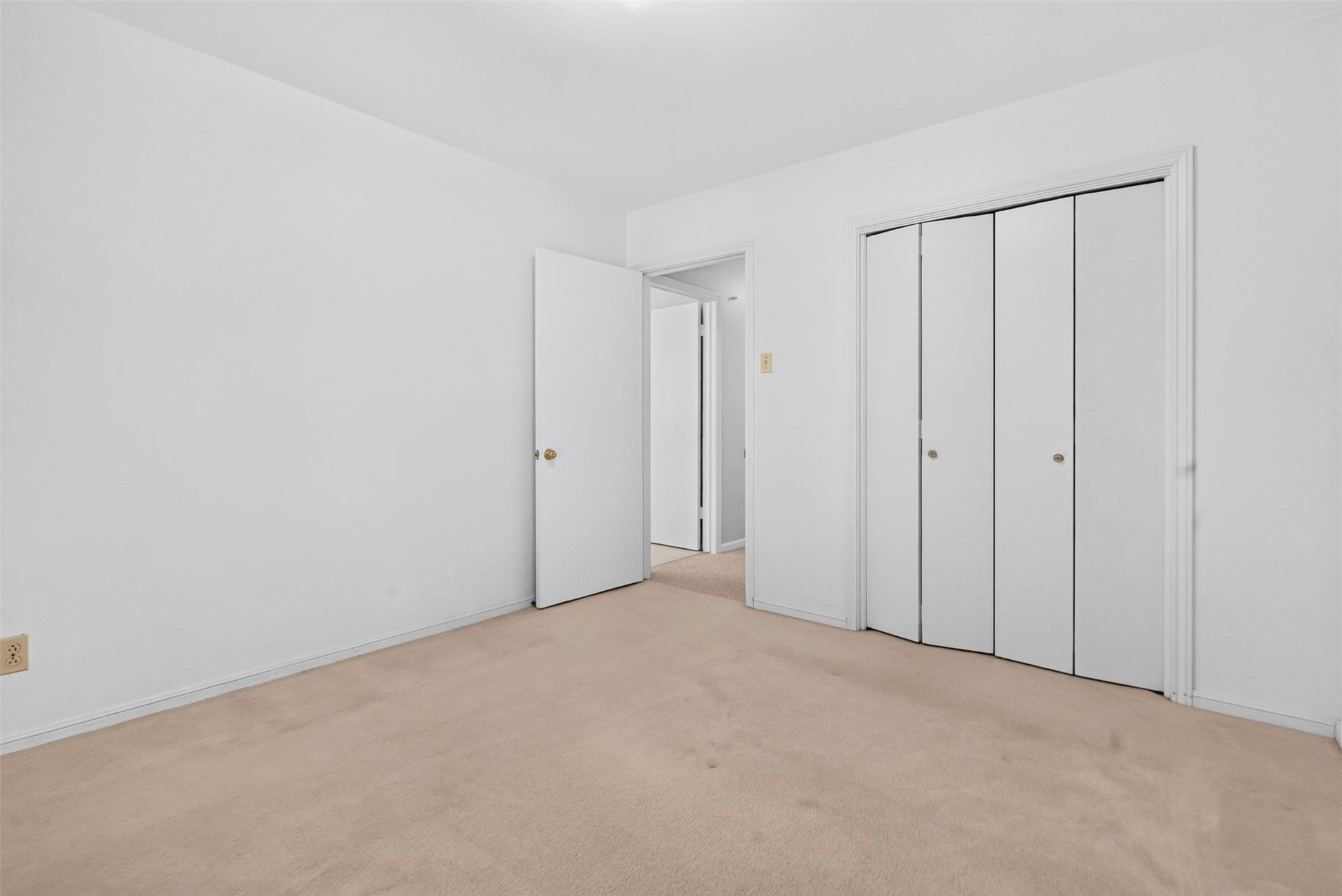 12507 Kingsride Lane, Houston, TX 77024 3RD BEDROOM