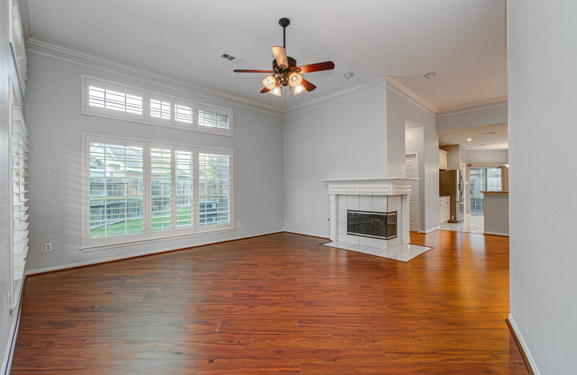 411 Crestridge Drive, Sugar Land, TX 77479