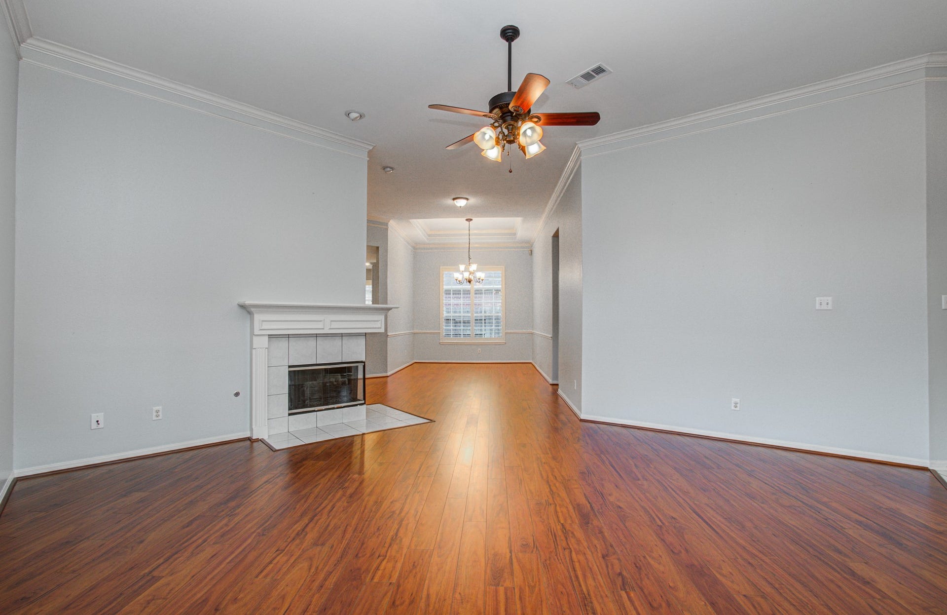 411 Crestridge Drive, Sugar Land, TX 77479