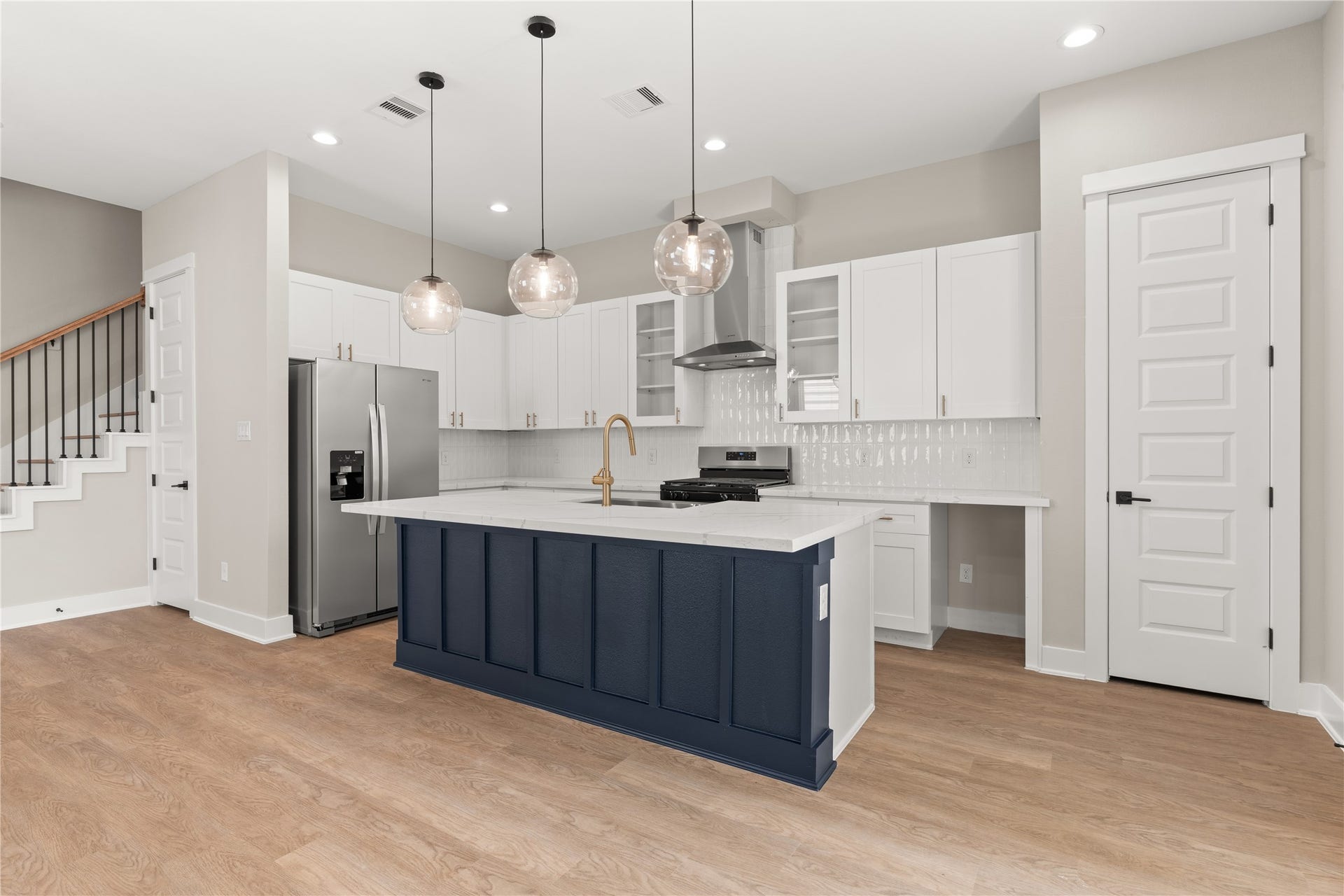 5925 Wheatley Lane, Houston, TX 77091 5925 Wheatley Lane, Houston, TX 77091