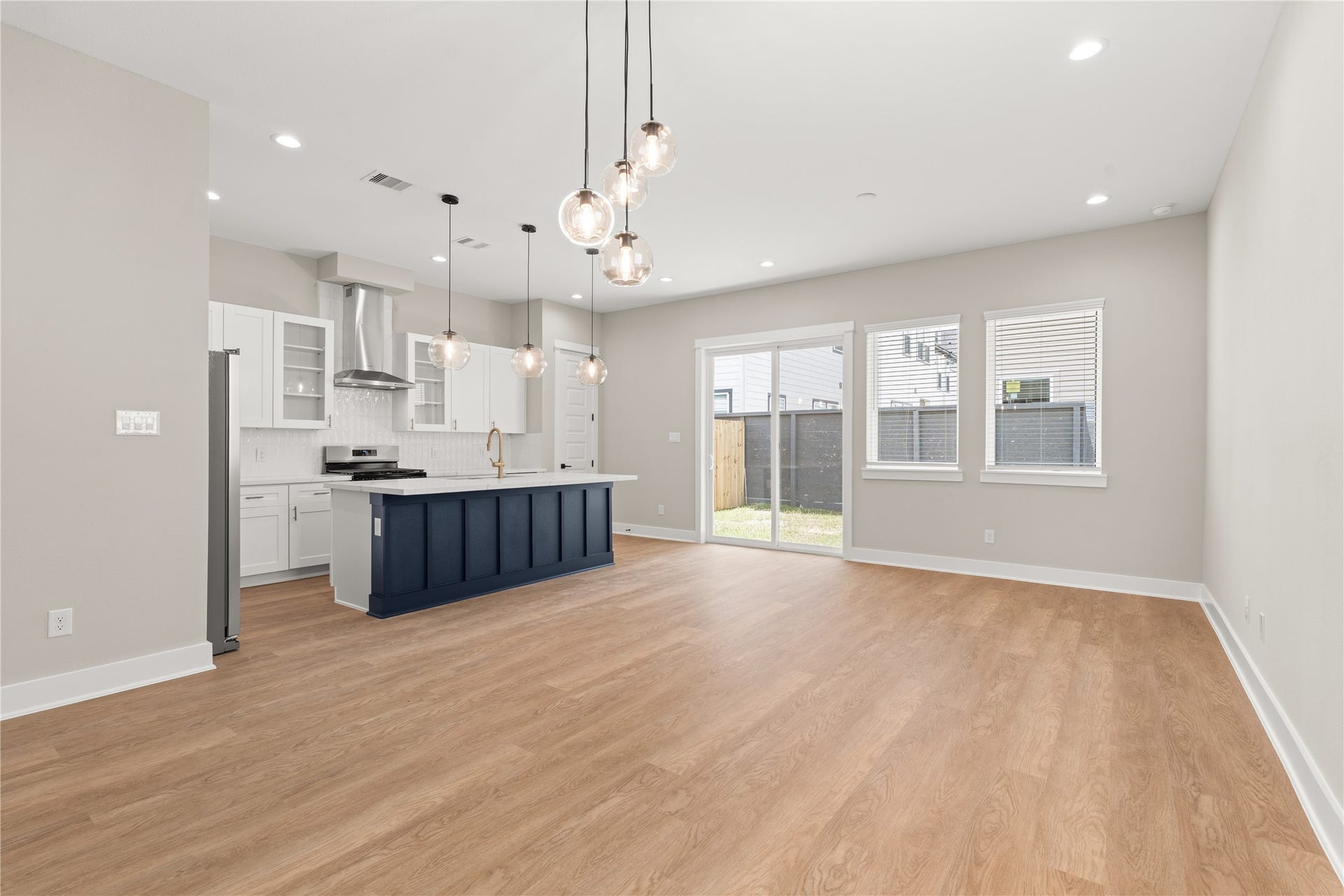5925 Wheatley Lane, Houston, TX 77091 5925 Wheatley Lane, Houston, TX 77091