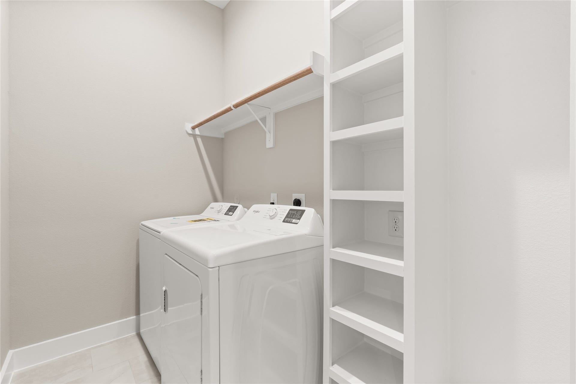 5925 Wheatley Lane, Houston, TX 77091 5925 Wheatley Lane, Houston, TX 77091