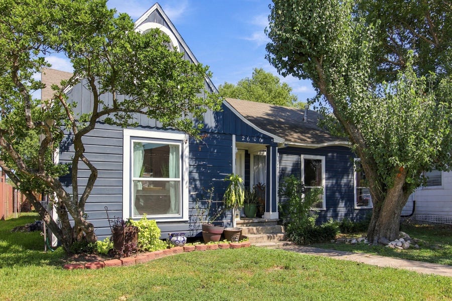Property photo for 2606 Virginia Street, Baytown, TX