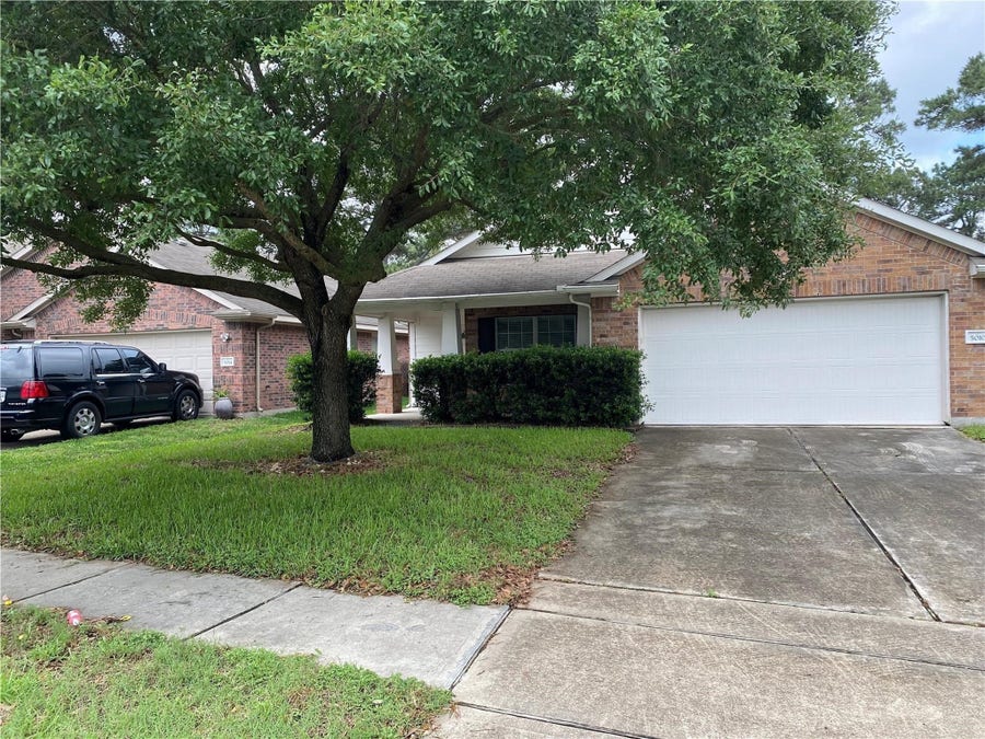 Property photo for 5010 Bridgevalley Court, Spring, TX