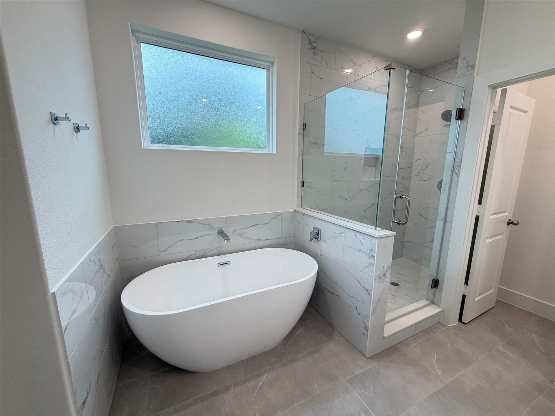 ... and separate shower and soaking tub.