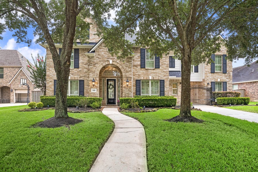 Property photo for 5919 Majestic Pines Drive, Kingwood, TX