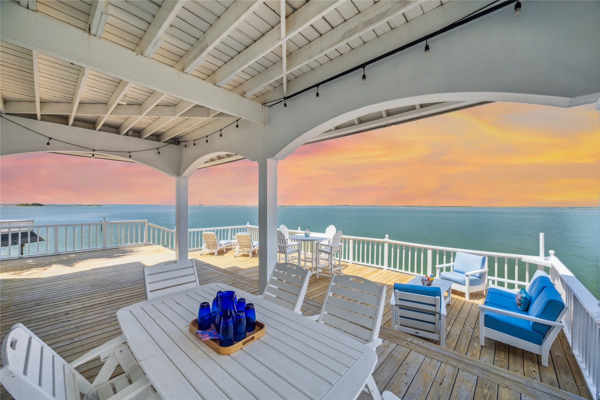 139 Isles End Road, Tiki Island, TX 77554 139 Isles End Road, Tiki Island, TX 77554