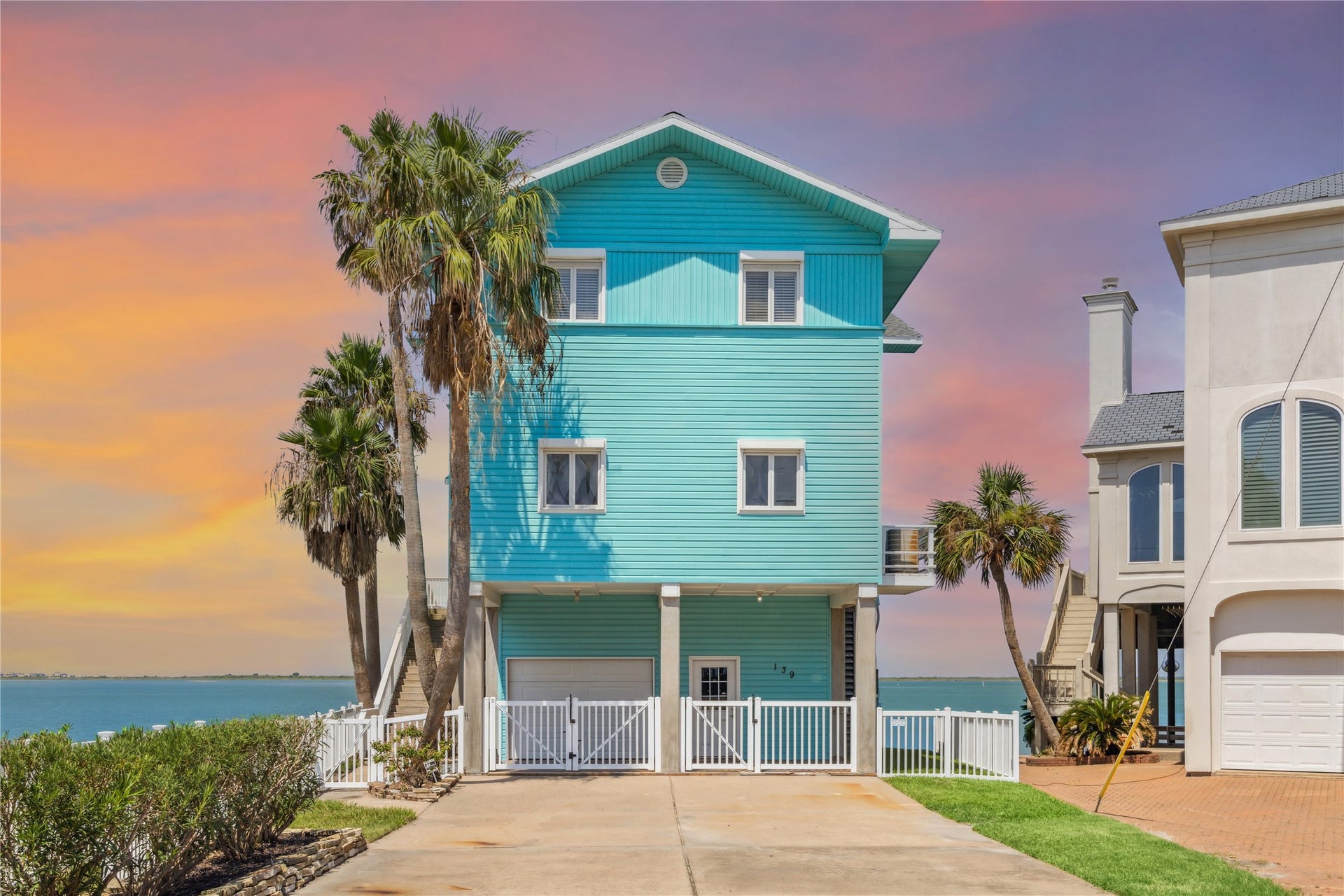 139 Isles End Road, Tiki Island, TX 77554 139 Isles End Road, Tiki Island, TX 77554