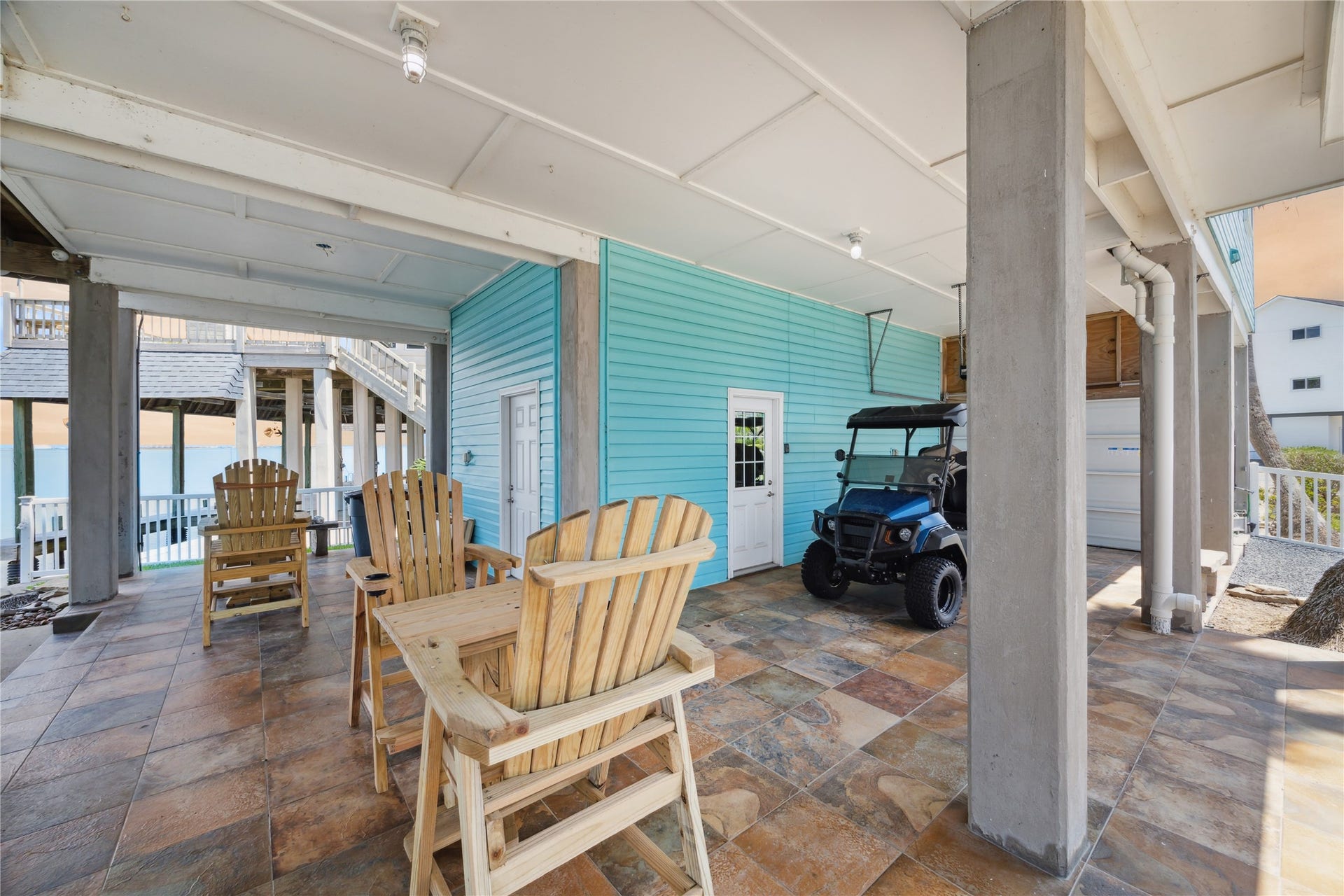 139 Isles End Road, Tiki Island, TX 77554 139 Isles End Road, Tiki Island, TX 77554
