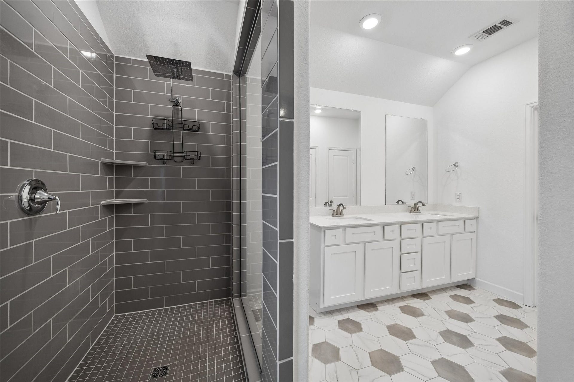 5102 Chapel Heights Drive, Houston, TX 77018 5102 Chapel Heights Drive, Houston, TX 77018