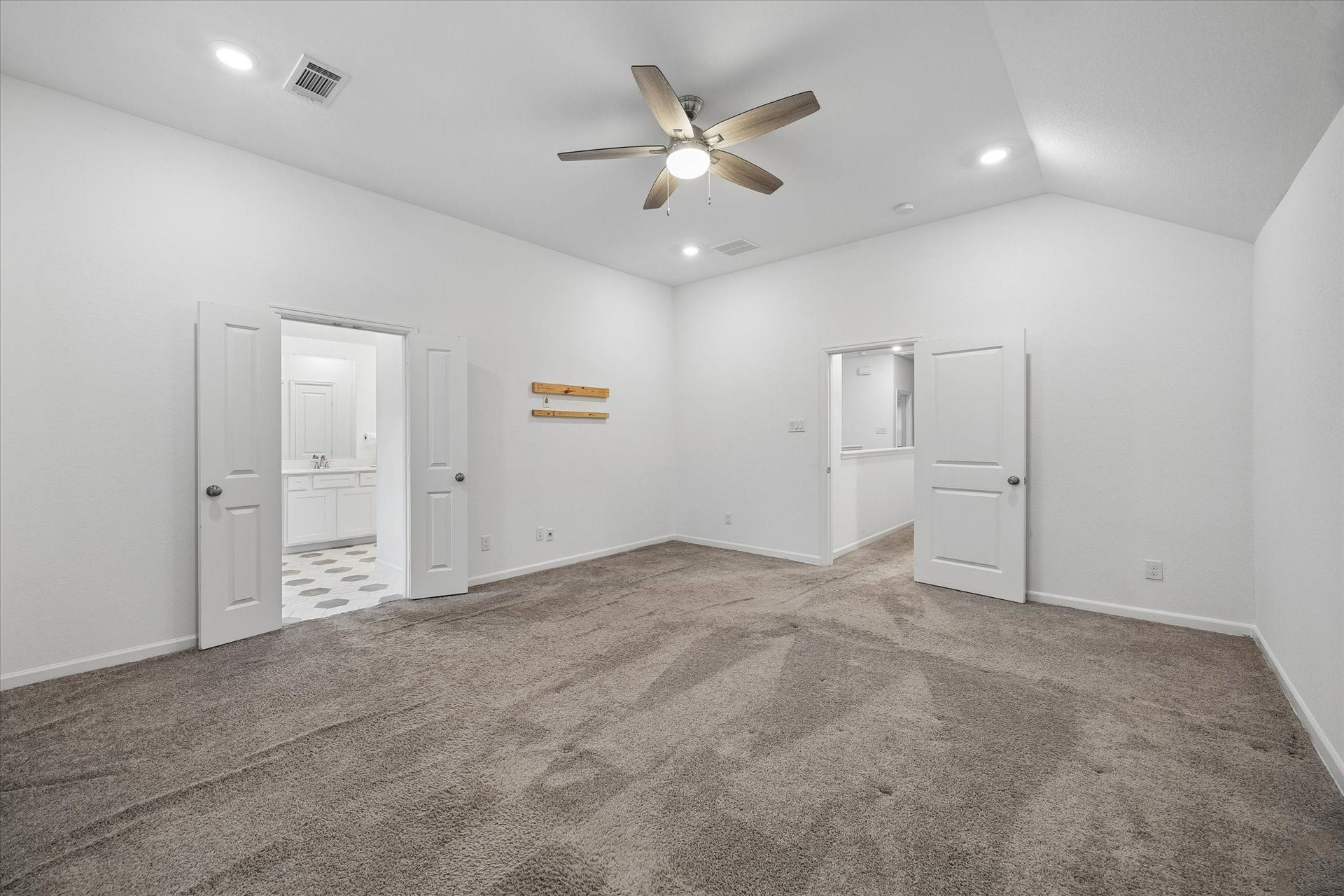 5102 Chapel Heights Drive, Houston, TX 77018 5102 Chapel Heights Drive, Houston, TX 77018