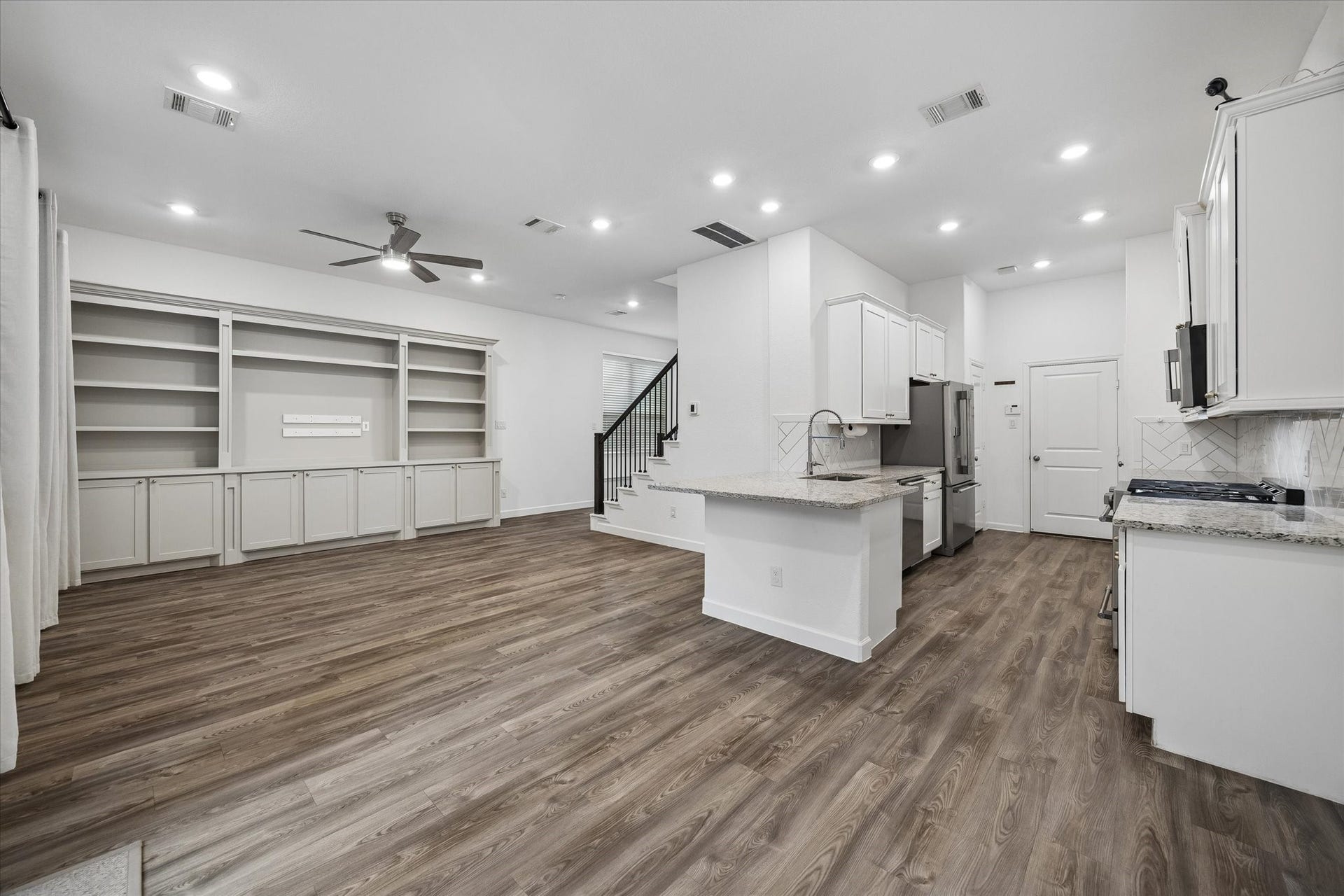 5102 Chapel Heights Drive, Houston, TX 77018 5102 Chapel Heights Drive, Houston, TX 77018