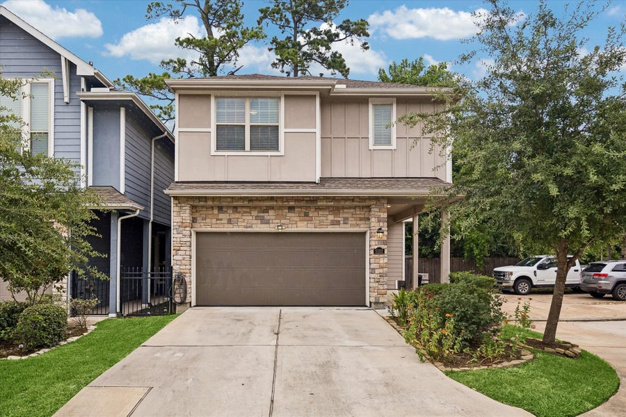 Property photo for 5102 Chapel Heights Drive, Houston, TX