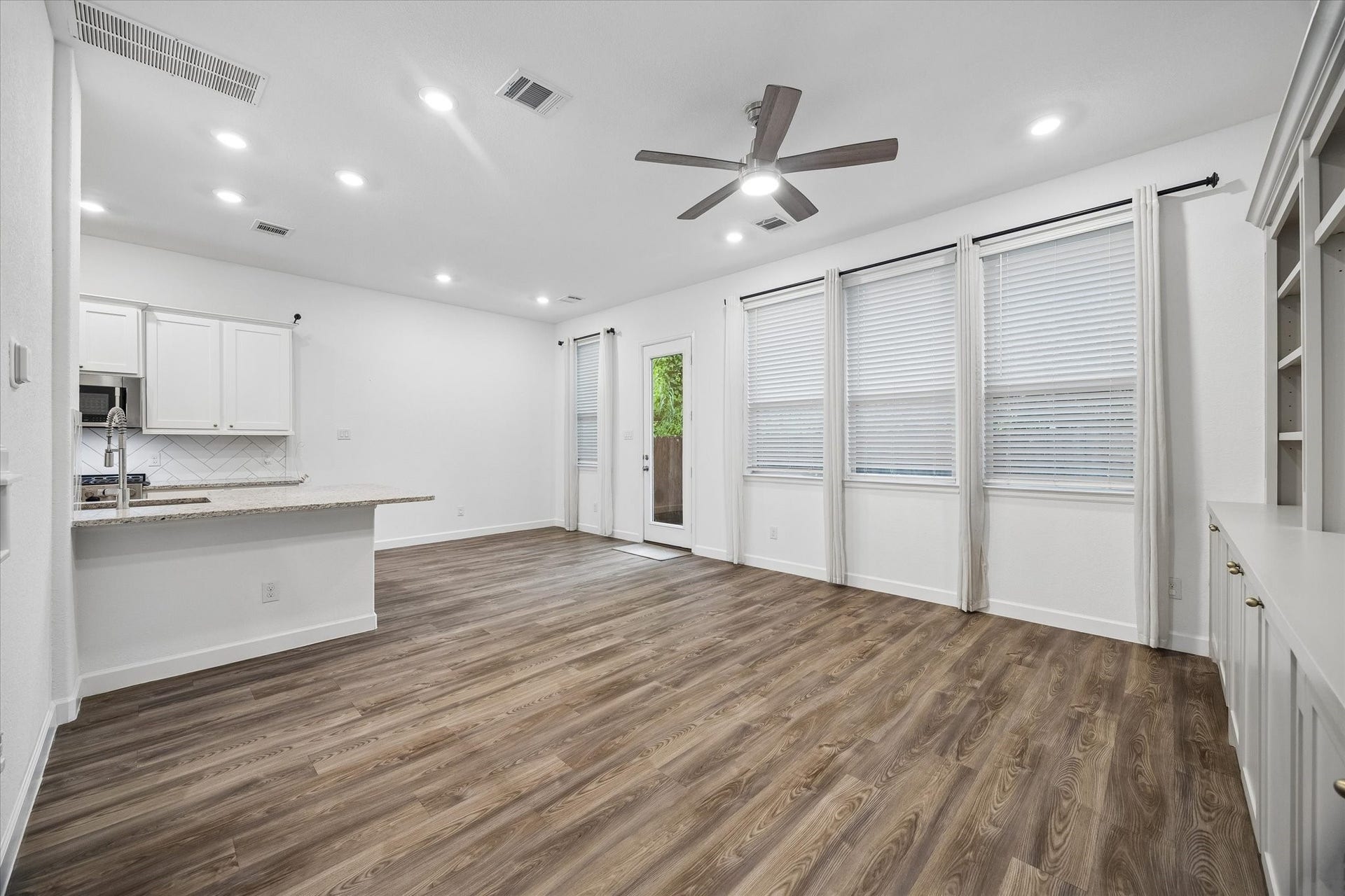 5102 Chapel Heights Drive, Houston, TX 77018 5102 Chapel Heights Drive, Houston, TX 77018