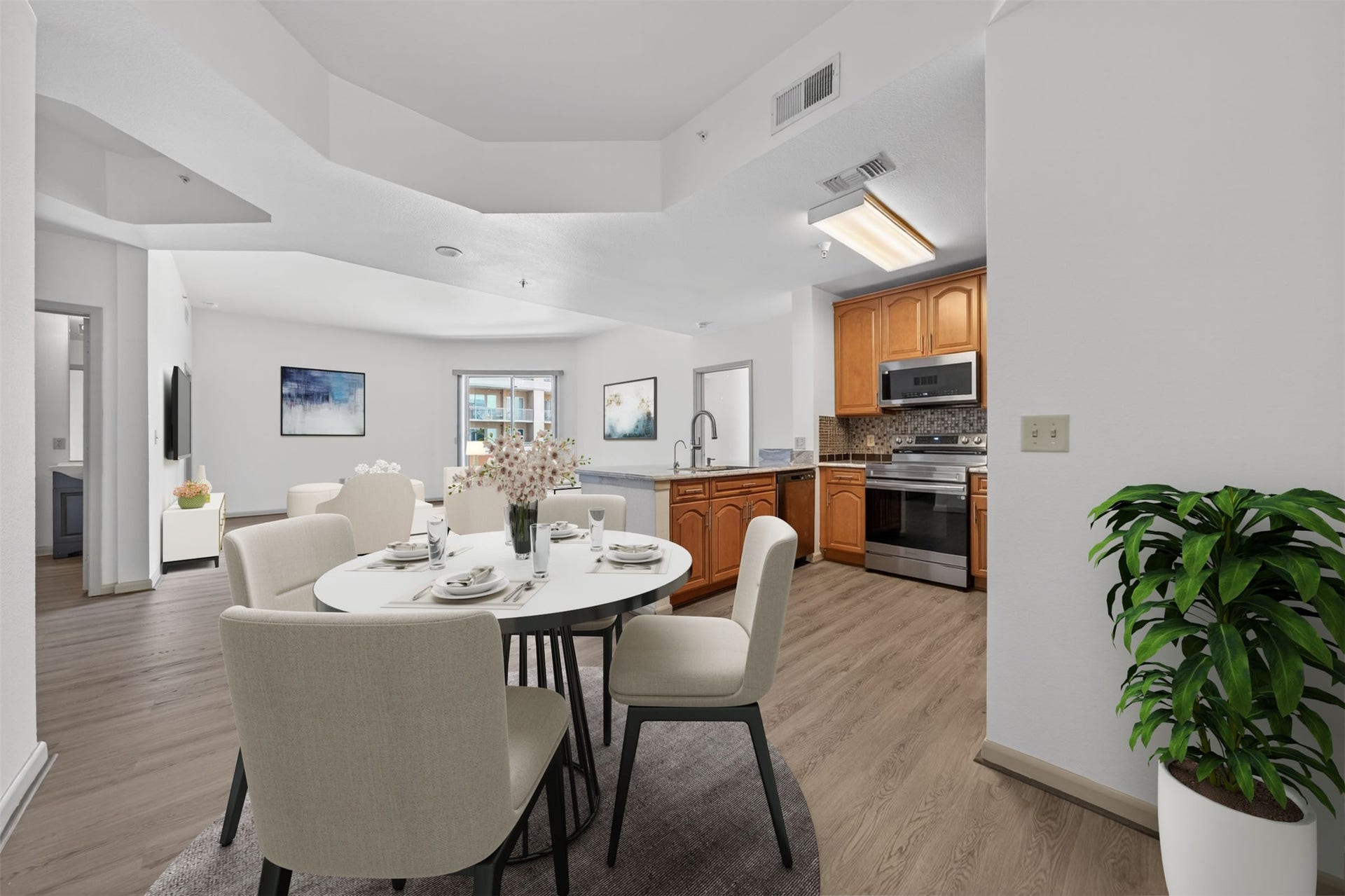 3505 Sage Road, #314, Houston, TX 77056 VIRTUALLY STAGED