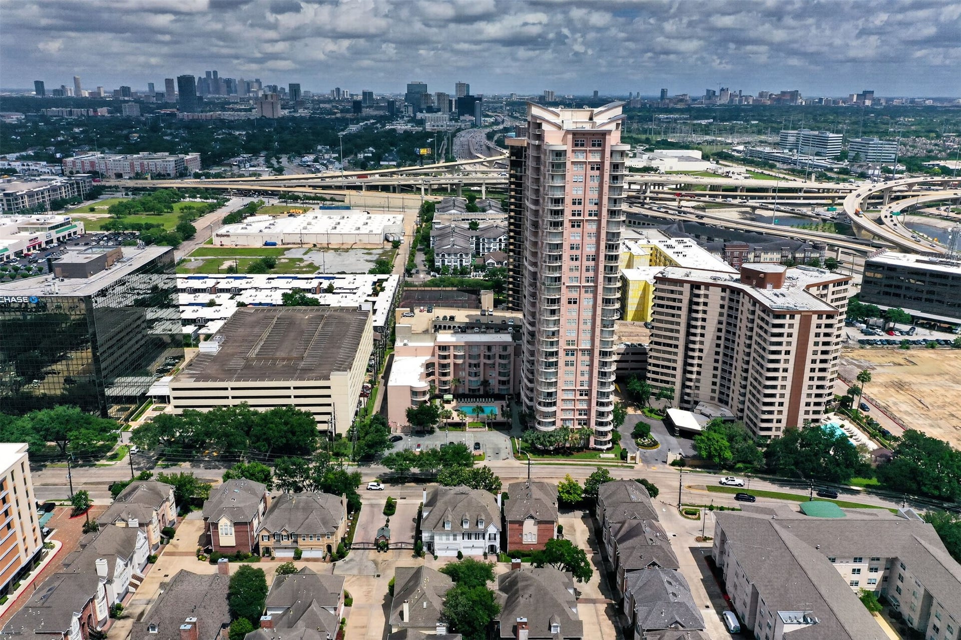 3505 Sage Road, #314, Houston, TX 77056 3505 Sage Road, #314, Houston, TX 77056
