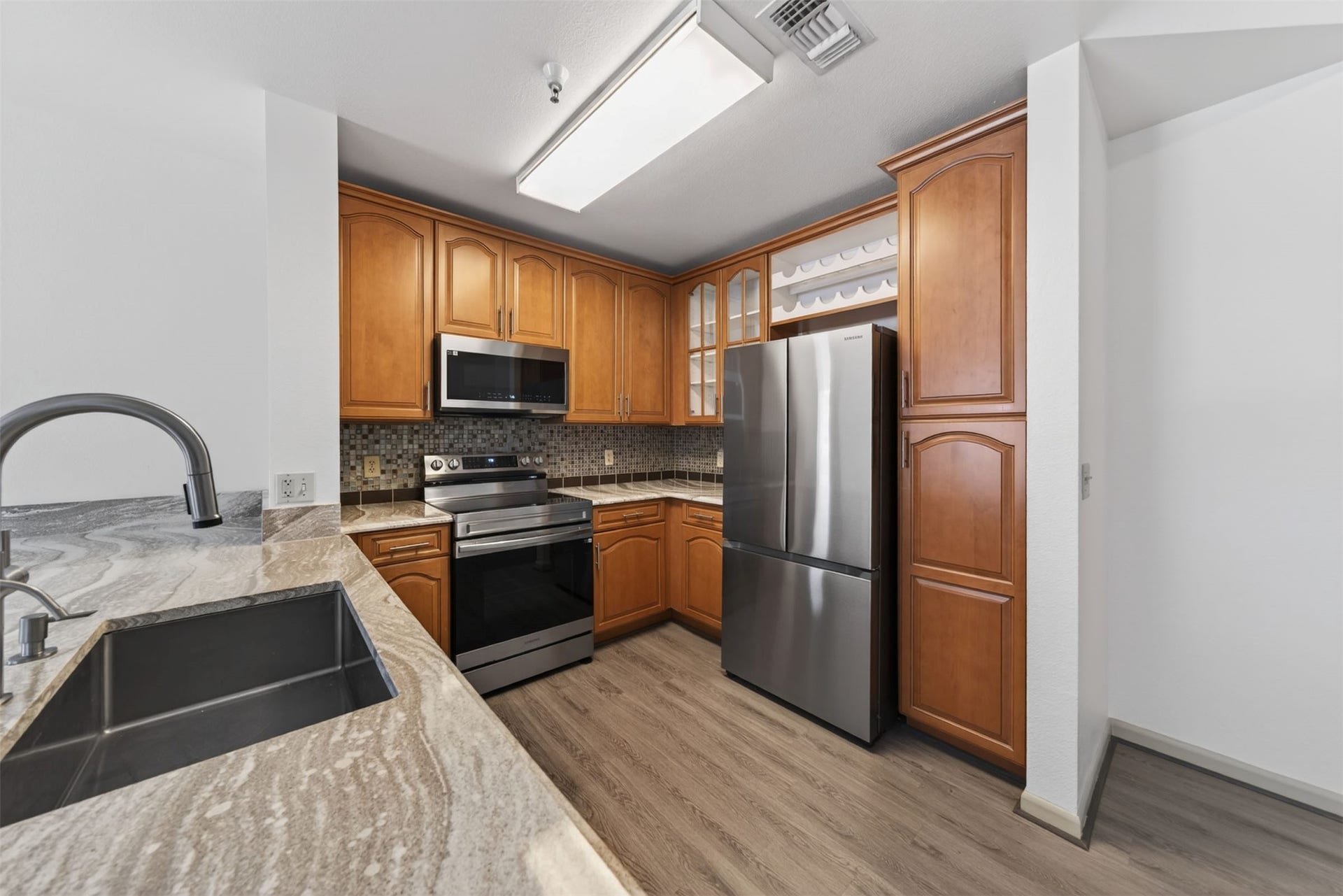 3505 Sage Road, #314, Houston, TX 77056 3505 Sage Road, #314, Houston, TX 77056