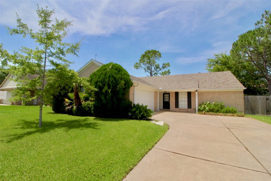 Property photo for 4515 Texas Trail, Sugar Land, TX