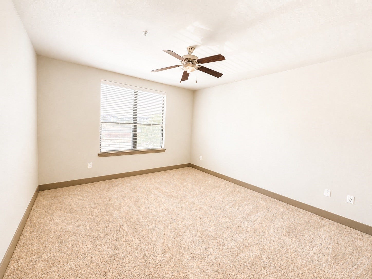 2910 Milam st Street, #1426, Houston, TX 77006 main bedroom