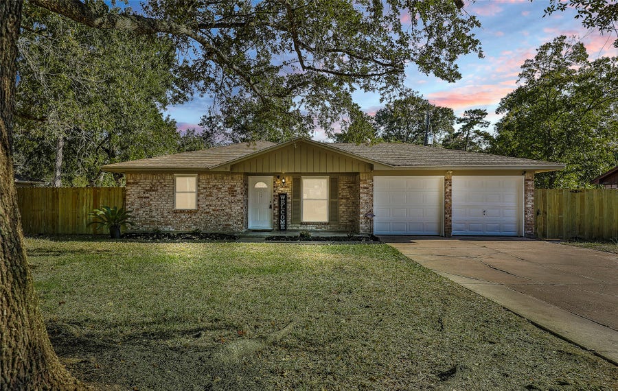 Property photo for 906 Broad Ripple Drive, Huffman, TX