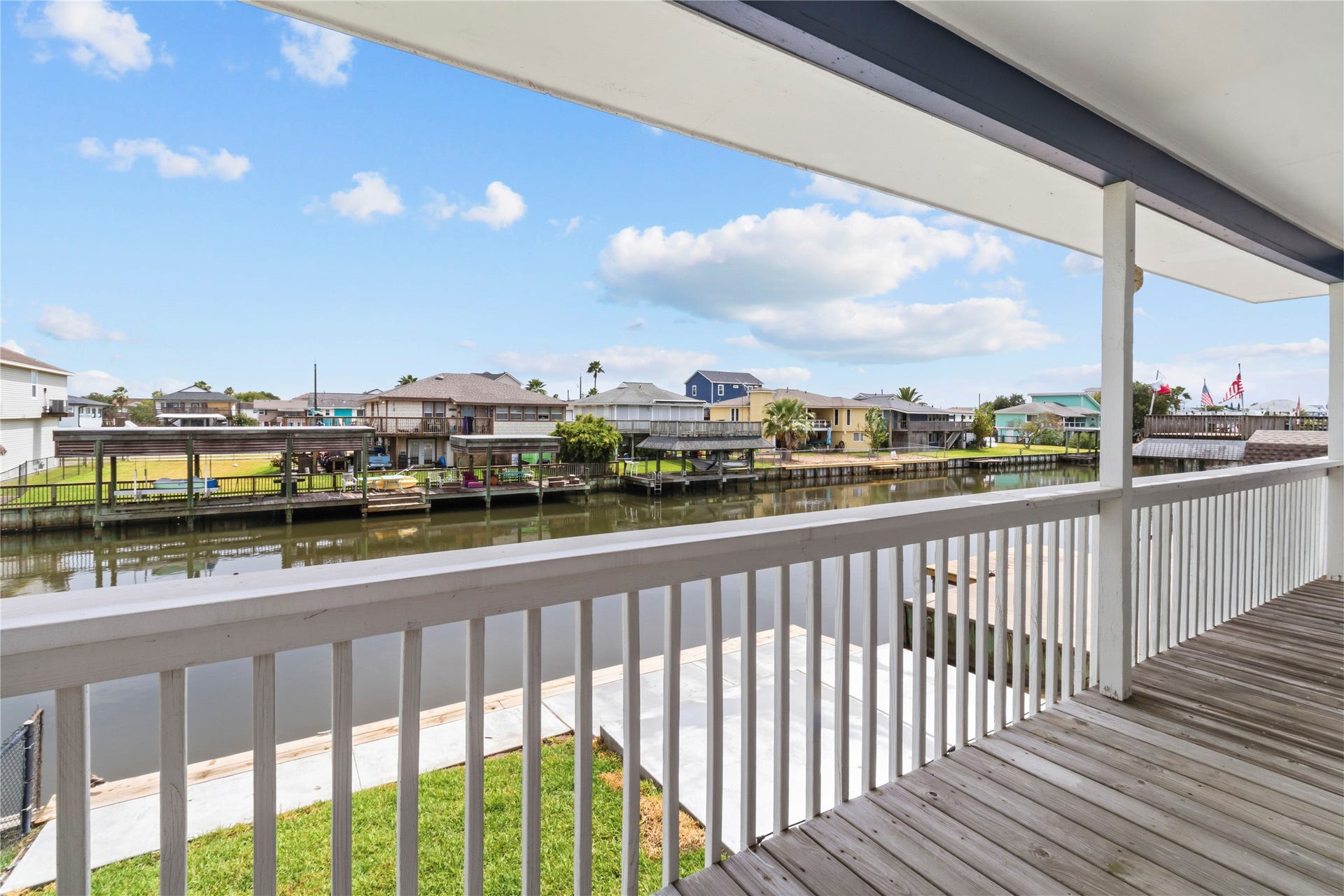 250 Barracuda Street, Bayou Vista, TX 77563 Porch view