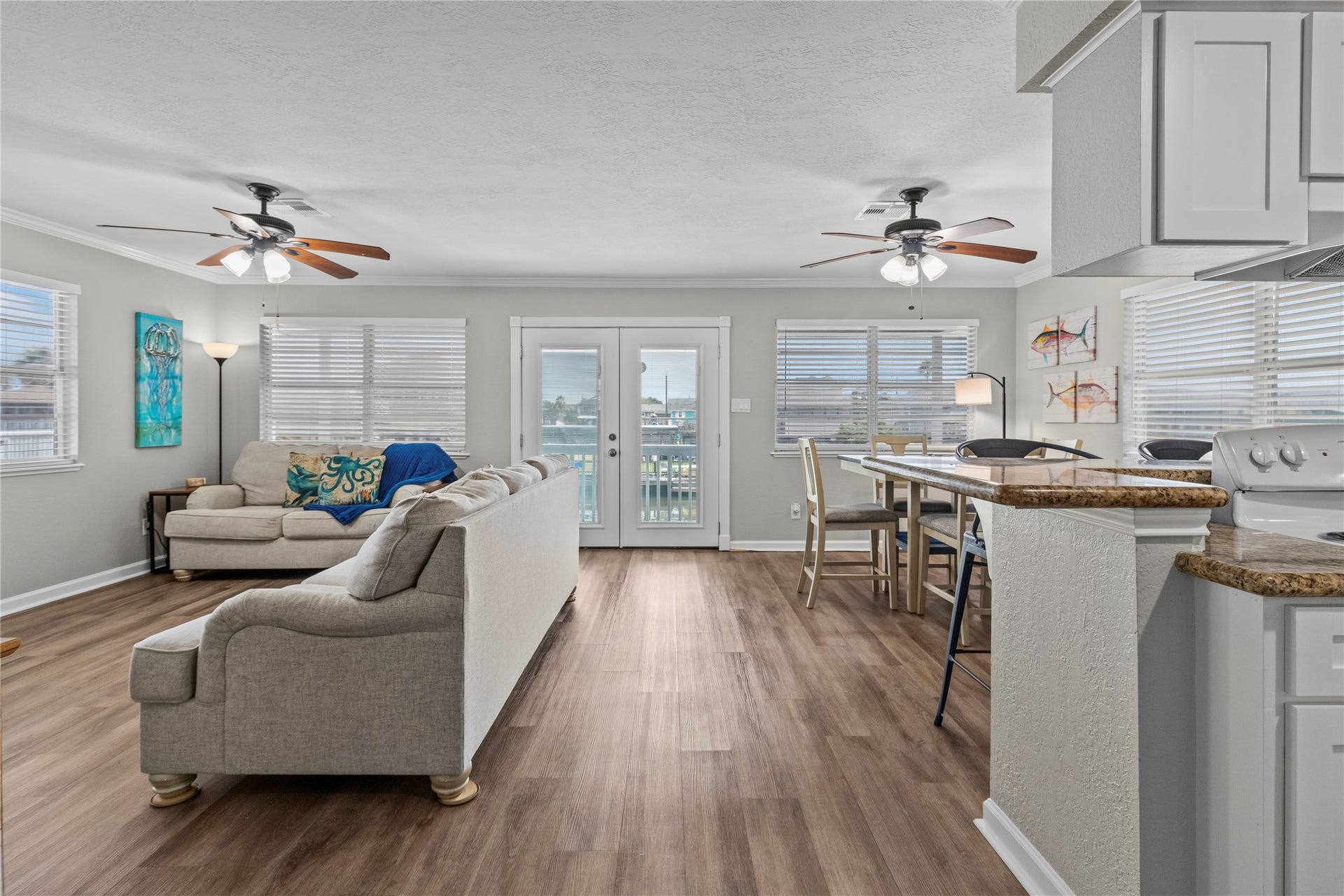 250 Barracuda Street, Bayou Vista, TX 77563 250 Barracuda Street, Bayou Vista, TX 77563