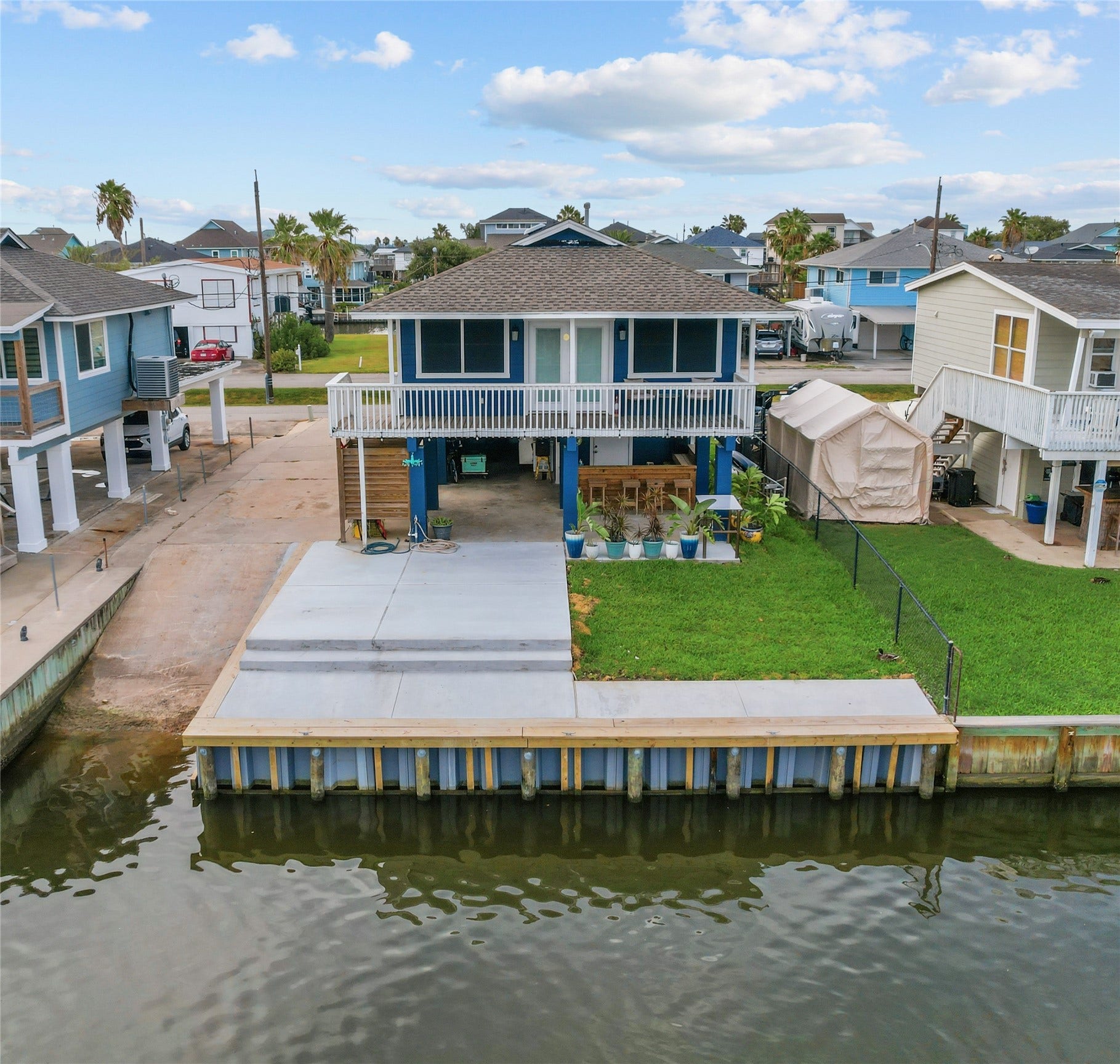 250 Barracuda Street, Bayou Vista, TX 77563 250 Barracuda Street, Bayou Vista, TX 77563
