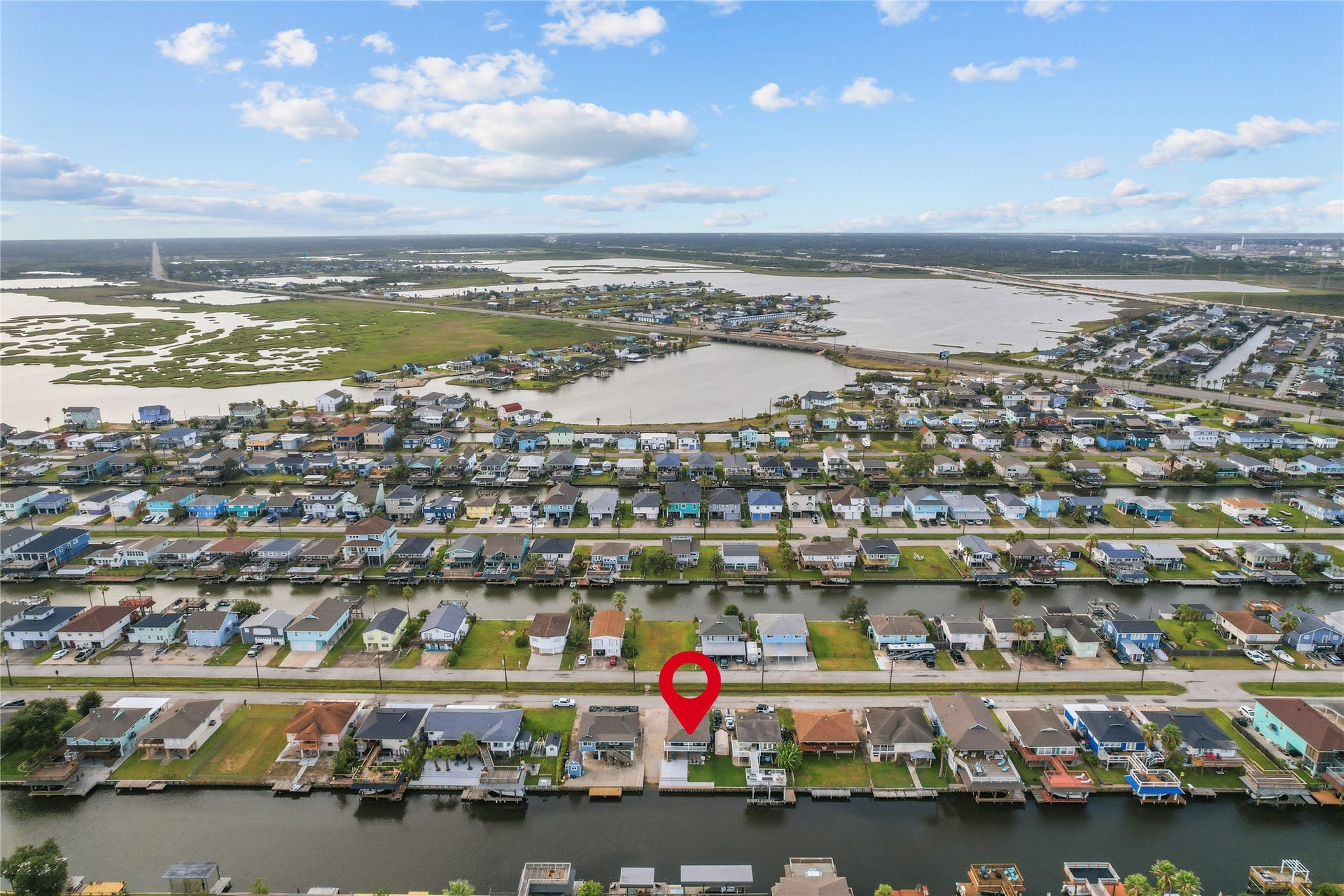 250 Barracuda Street, Bayou Vista, TX 77563 250 Barracuda Street, Bayou Vista, TX 77563