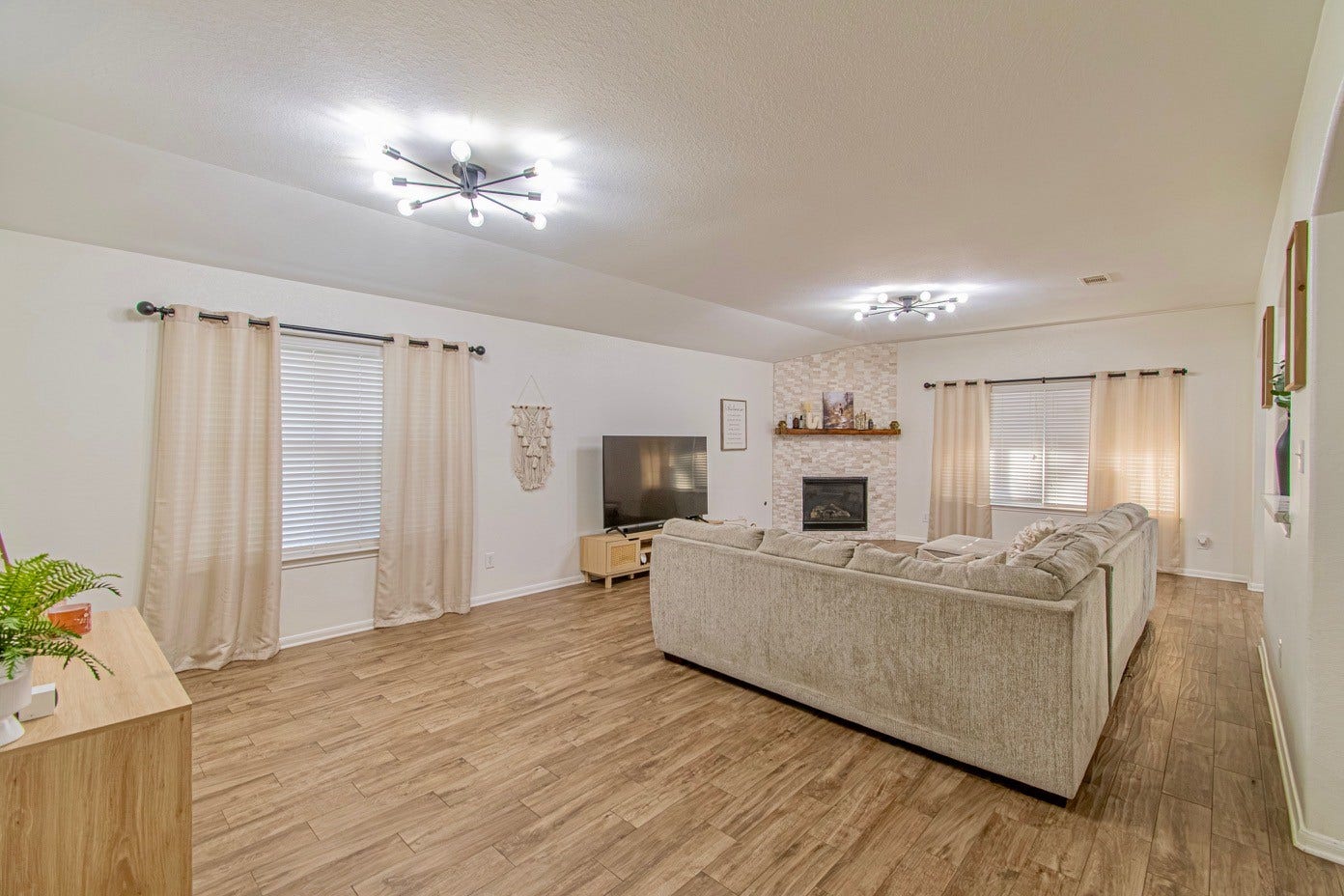 4108 S Meridian Greens Drive, Dickinson, TX 77539 4108 S Meridian Greens Drive, Dickinson, TX 77539