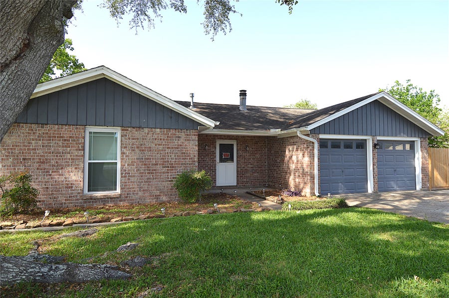Property photo for 1333 Runneburg Road, Crosby, TX