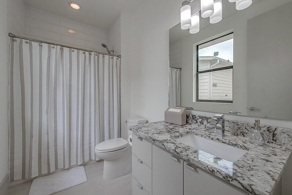 2516 Pease Street, Houston, TX 77003