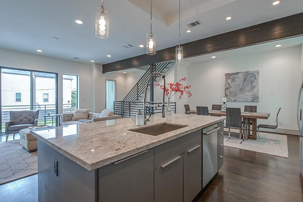 2516 Pease Street, Houston, TX 77003