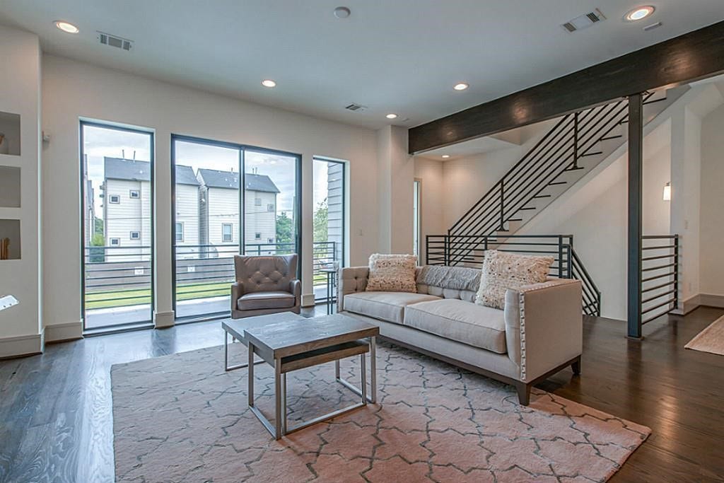 2516 Pease Street, Houston, TX 77003