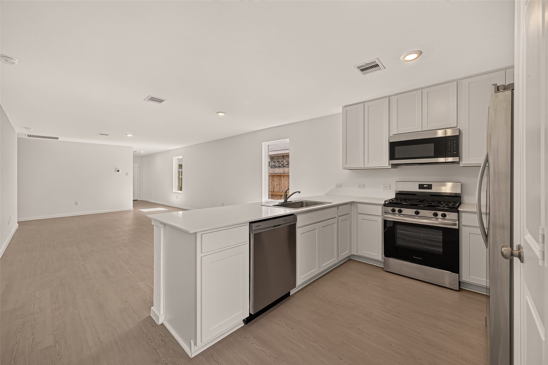 6143 Sunburst Scarlett Drive, Katy, TX 77493 6143 Sunburst Scarlett Drive, Katy, TX 77493