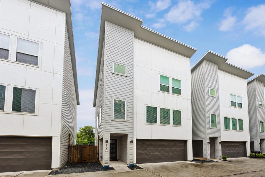 Property photo for 1310 Hussion Street, Houston, TX