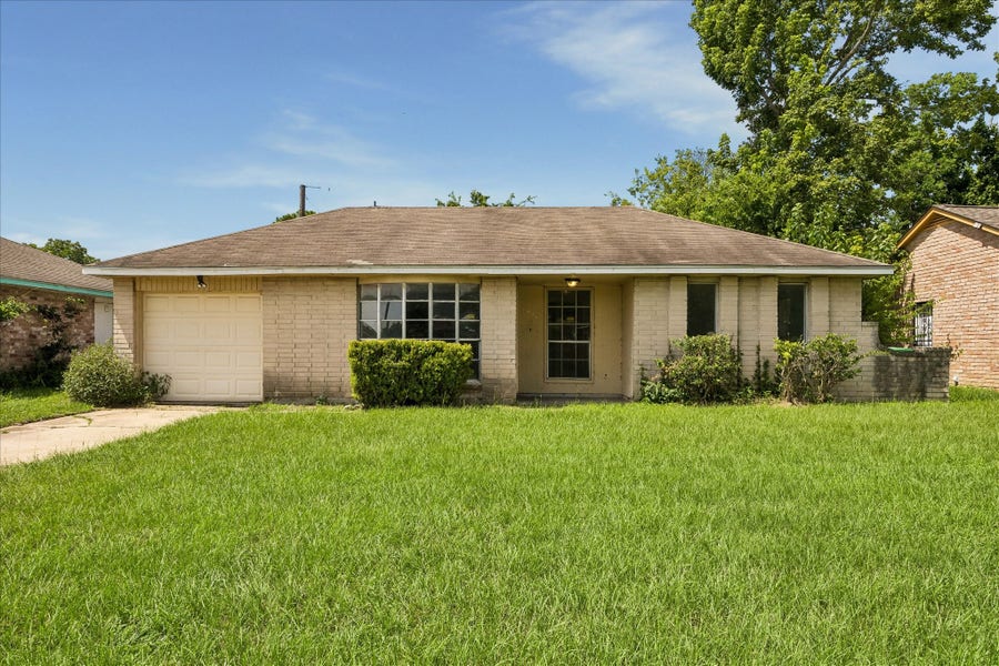 Property photo for 4938 Glenridge Street, Houston, TX
