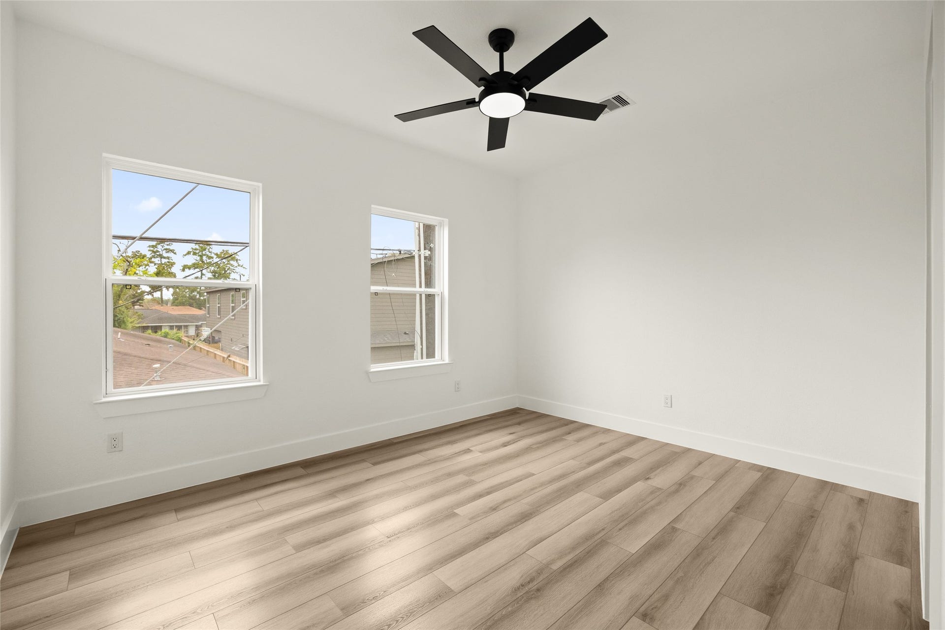 9011 Surry Street, Houston, TX 77028