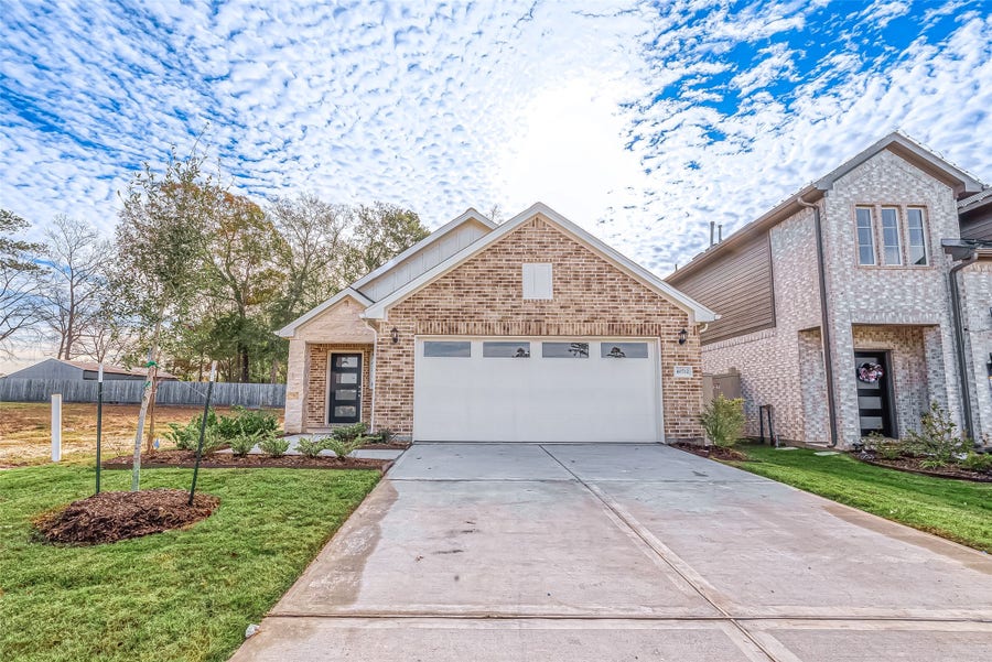 Property photo for 40712 Guillemont Lane, Magnolia, TX