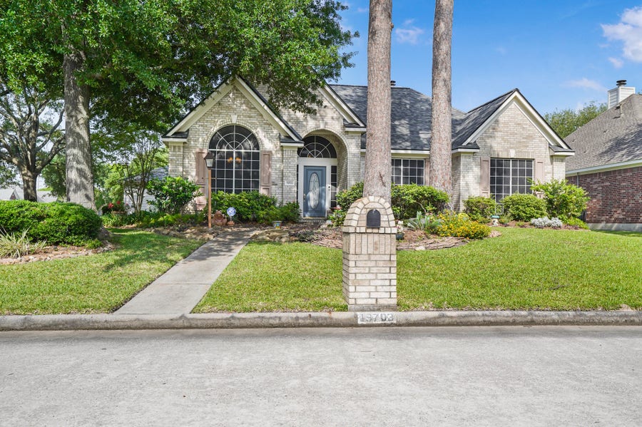 Property photo for 19703 Clear Glen Drive, Humble, TX